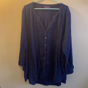 Plus size lightweight top
